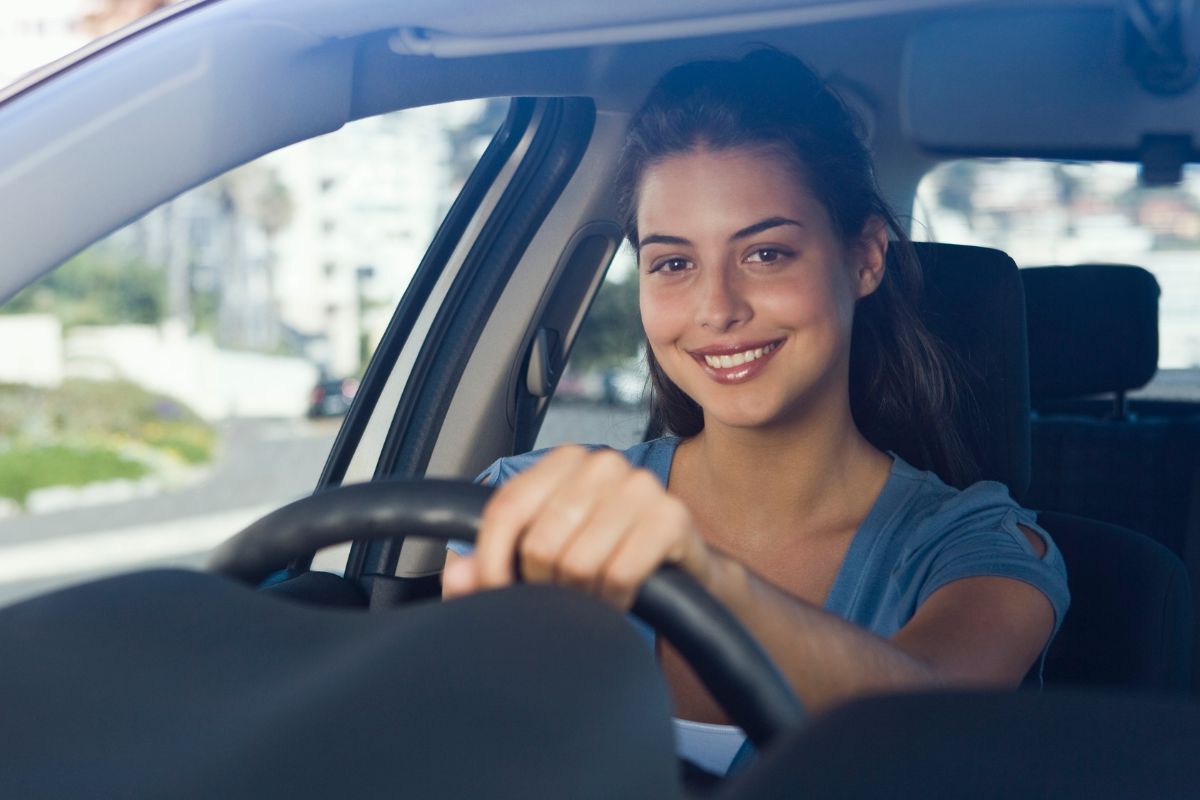 A picture of someone driving.