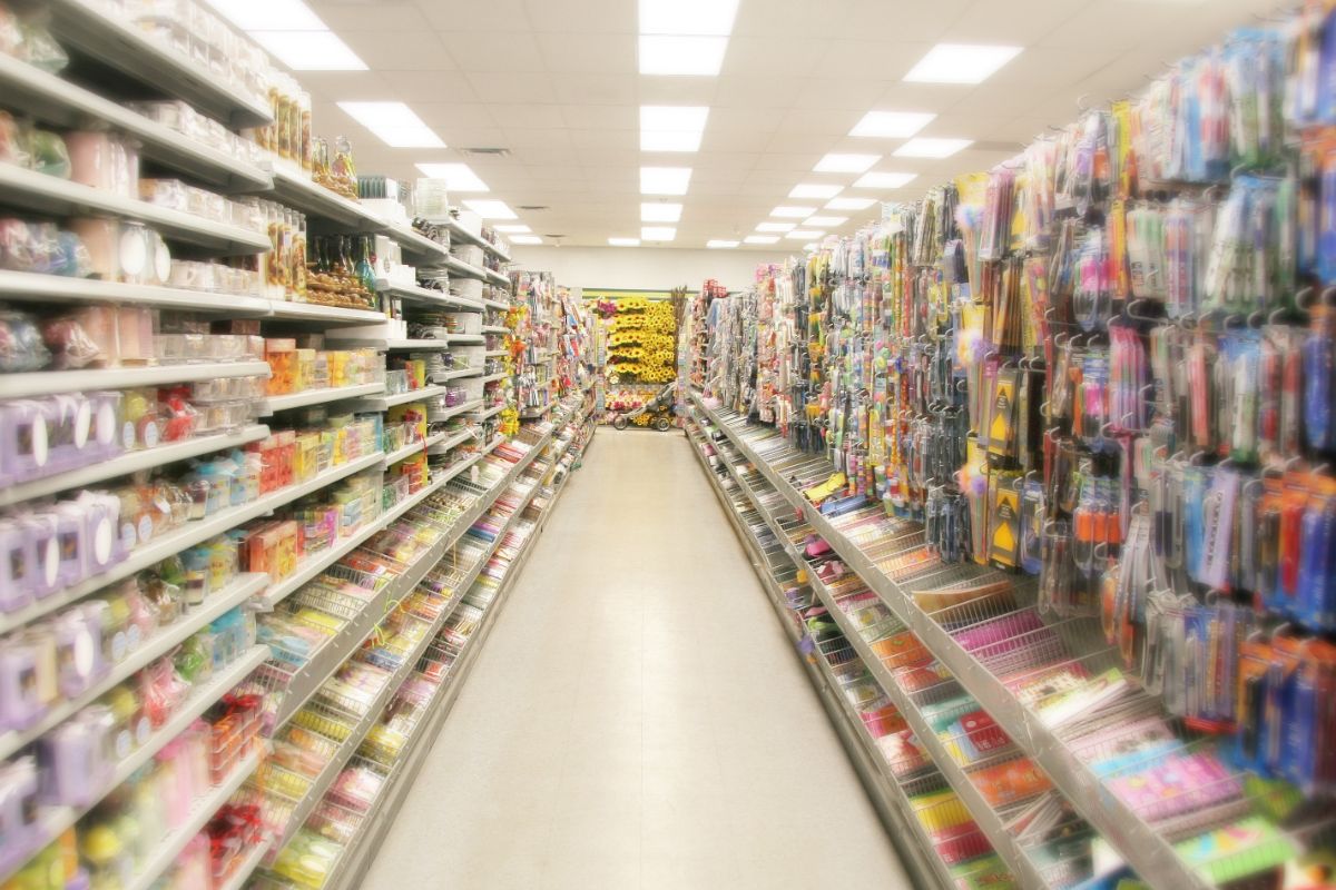 A picture of a store.