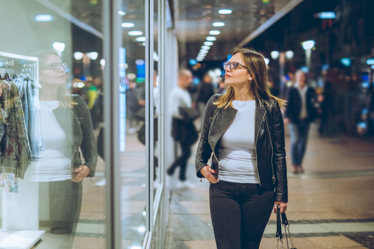 A picture of someone window shopping.
