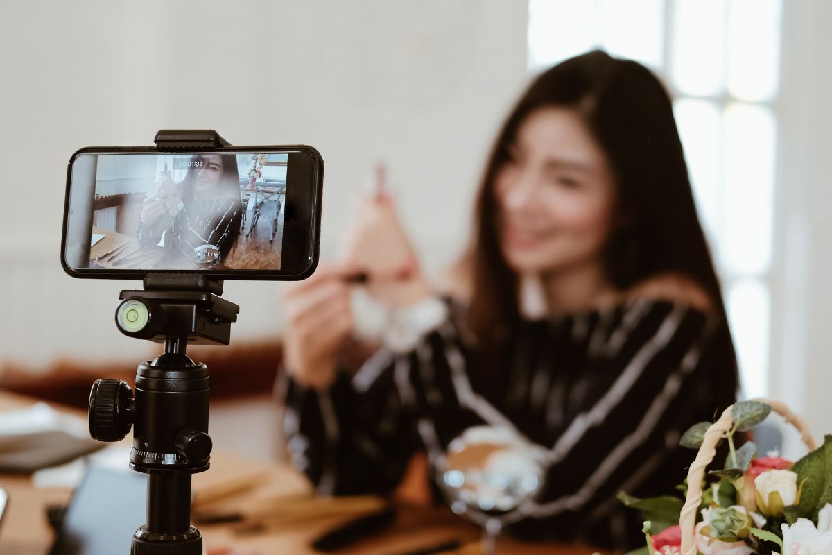 A picture of a streamer.