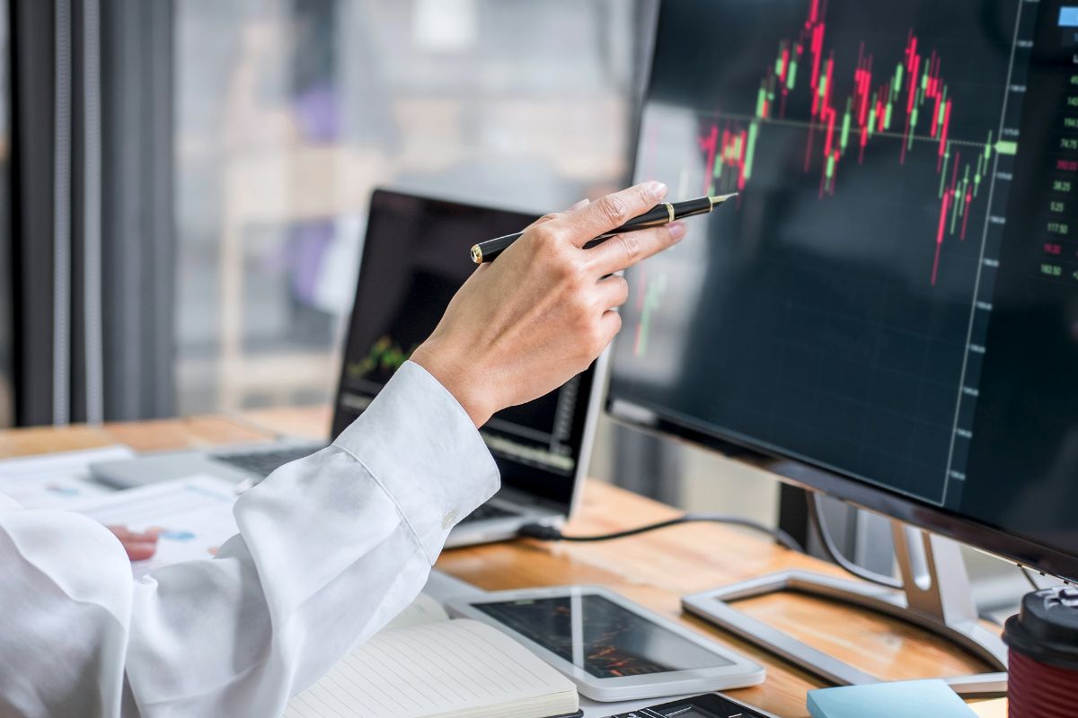 A picture of stock trading.