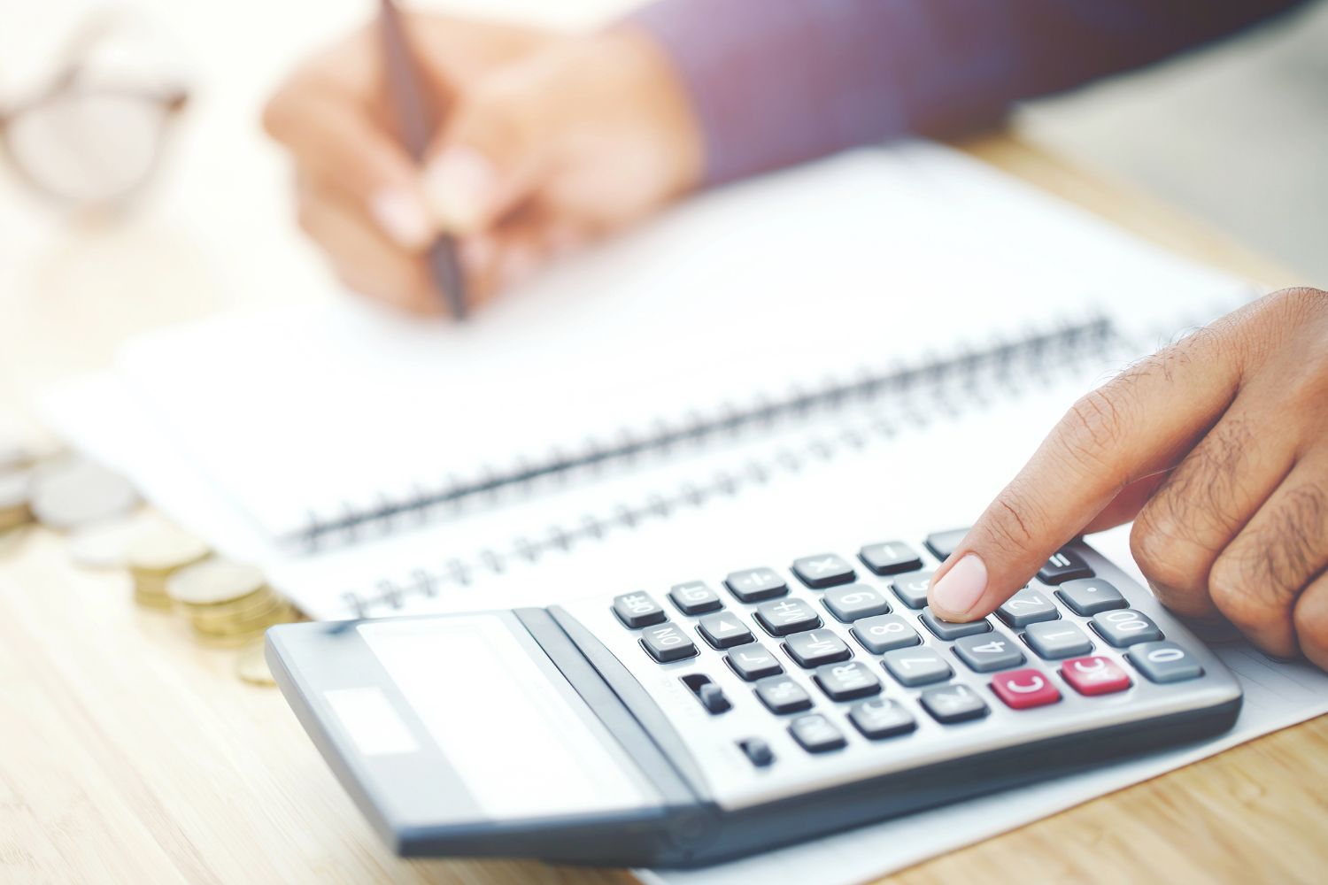 A picture of someone calculating something.