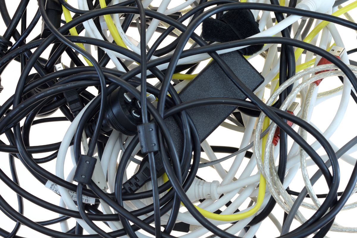 A picture of electric cords.