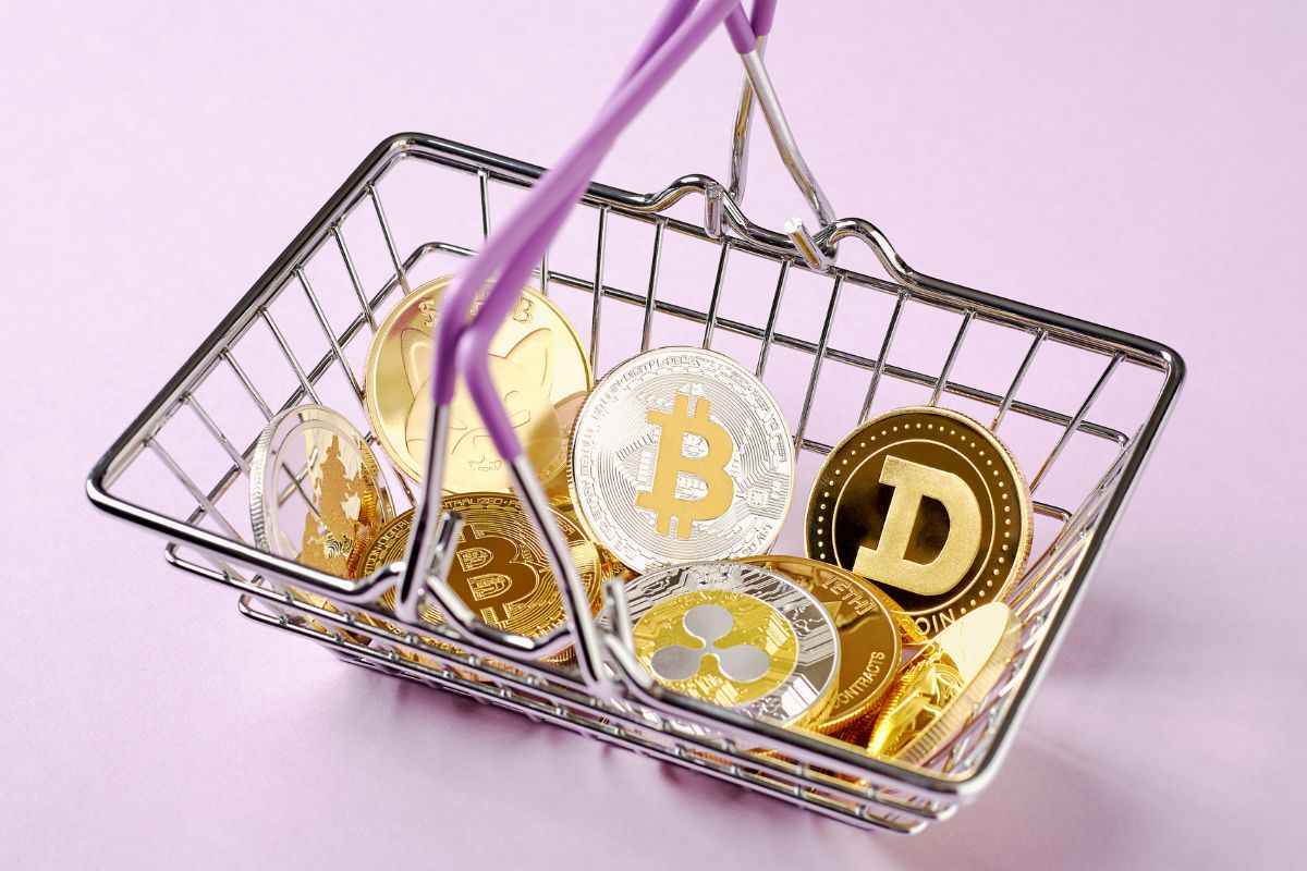 A picture of altcoin token.