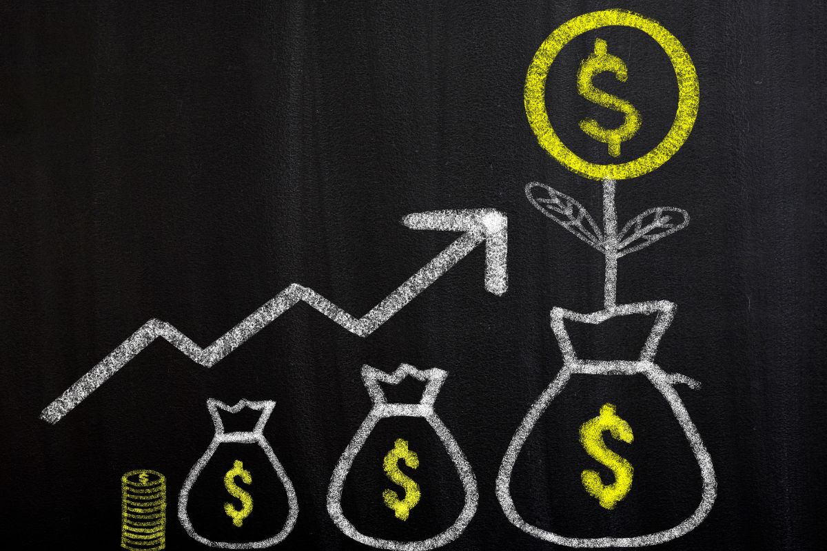 A picture of the money growth concept.