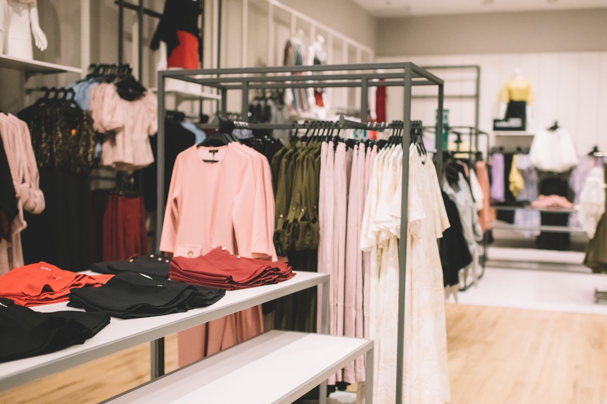 A picture shows a clothing shop.