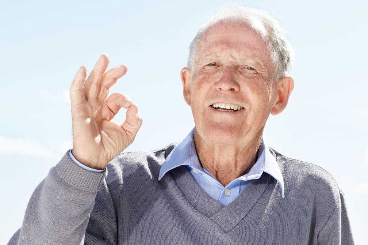 A picture of a happy elderly man.