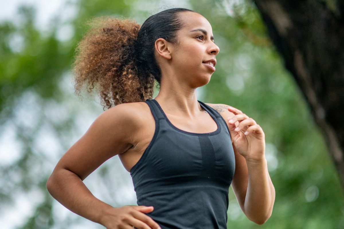 A picture of a jogger.