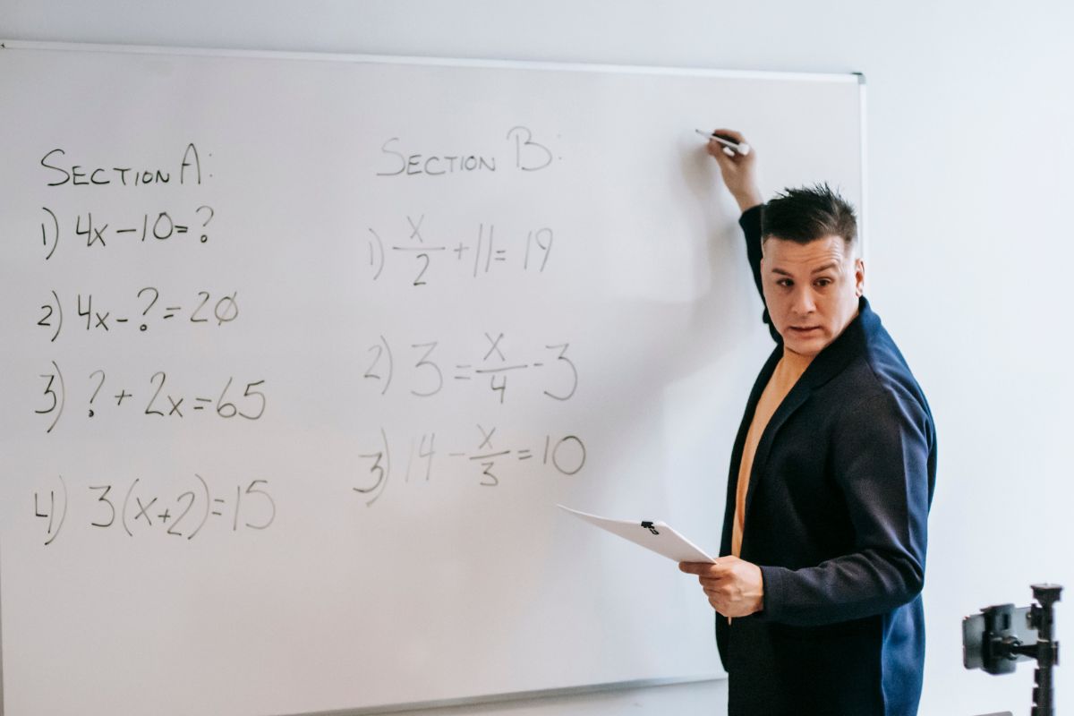 A picture of someone teaching.