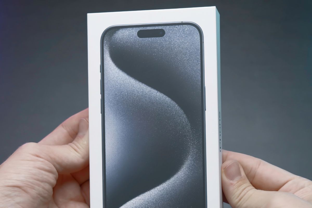 A picture of an iPhone.