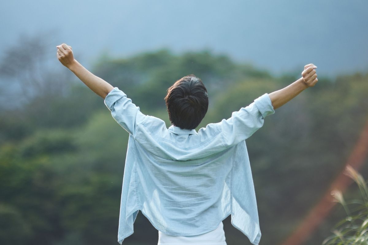 A picture of someone celebrating.