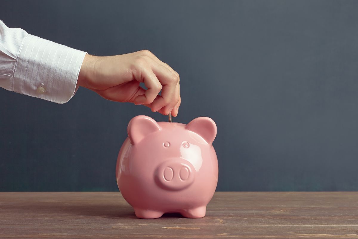 A picture of someone saving up.