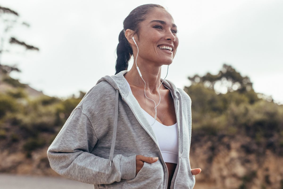 A picture of someone jogging.