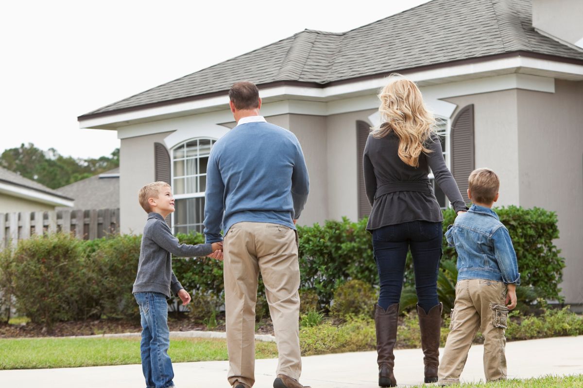 A picture of a family walking together.