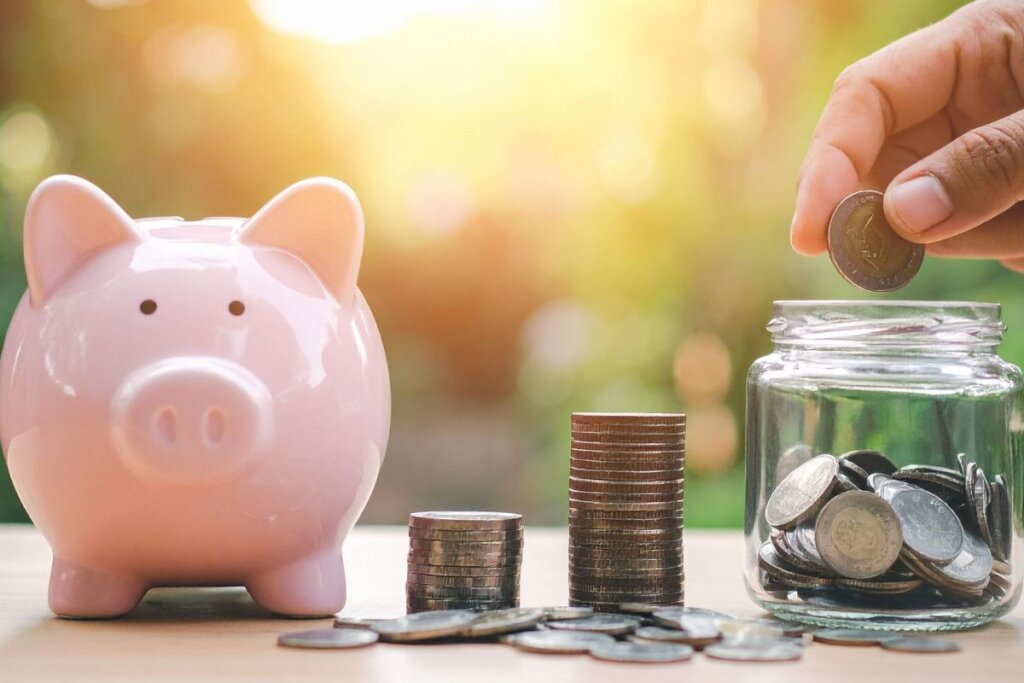 Featured image for MSN - How To Discipline Yourself While Saving.