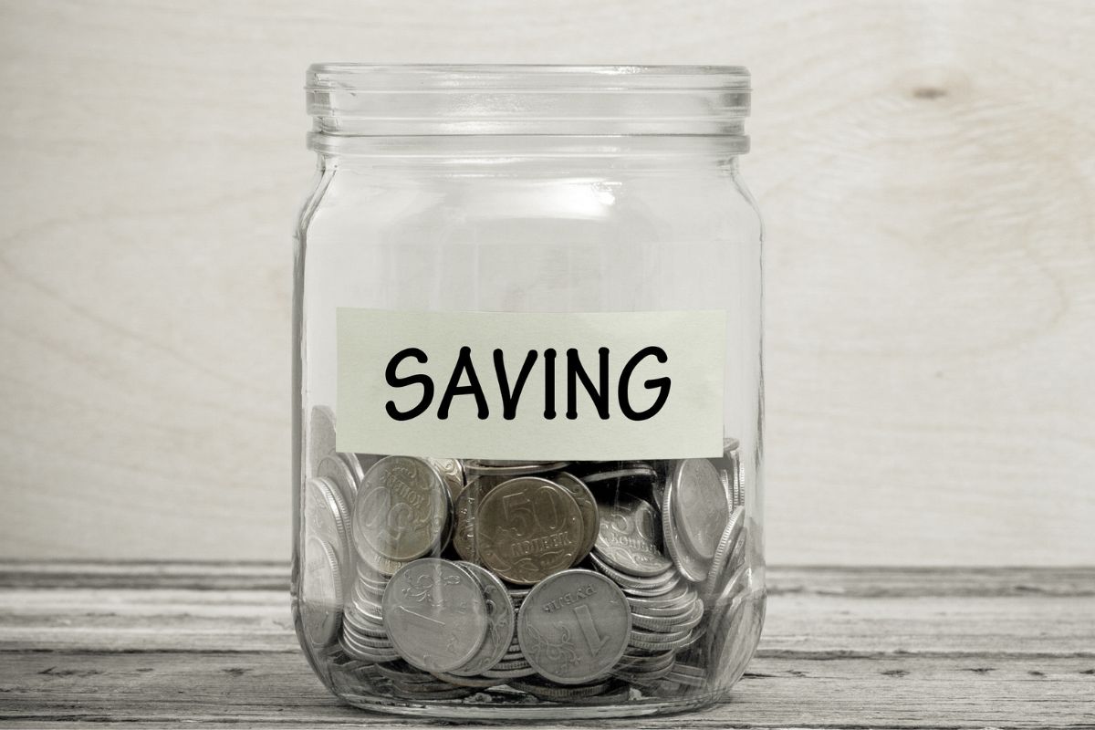An image of a jar of savings.