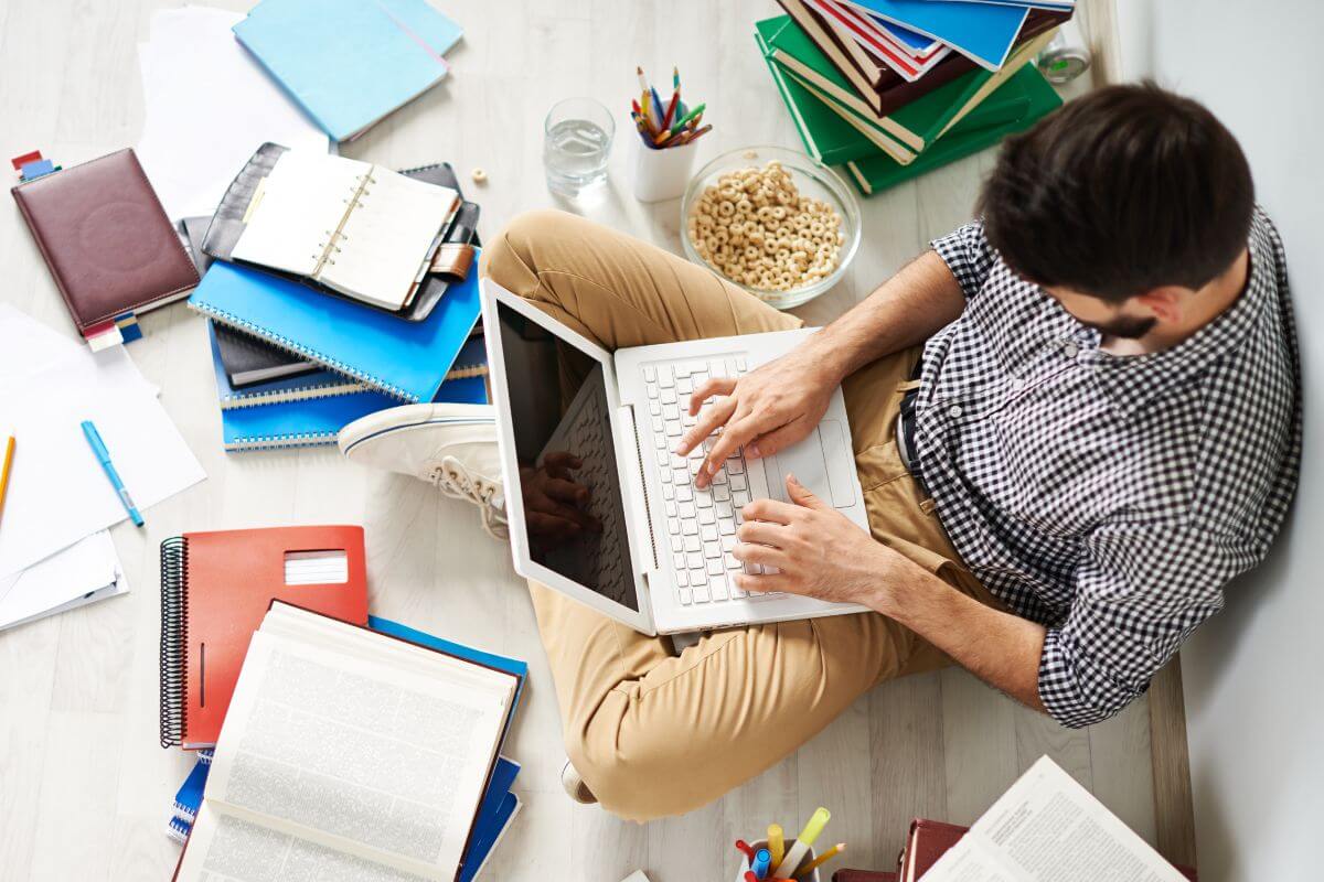 A picture of someone researching. 