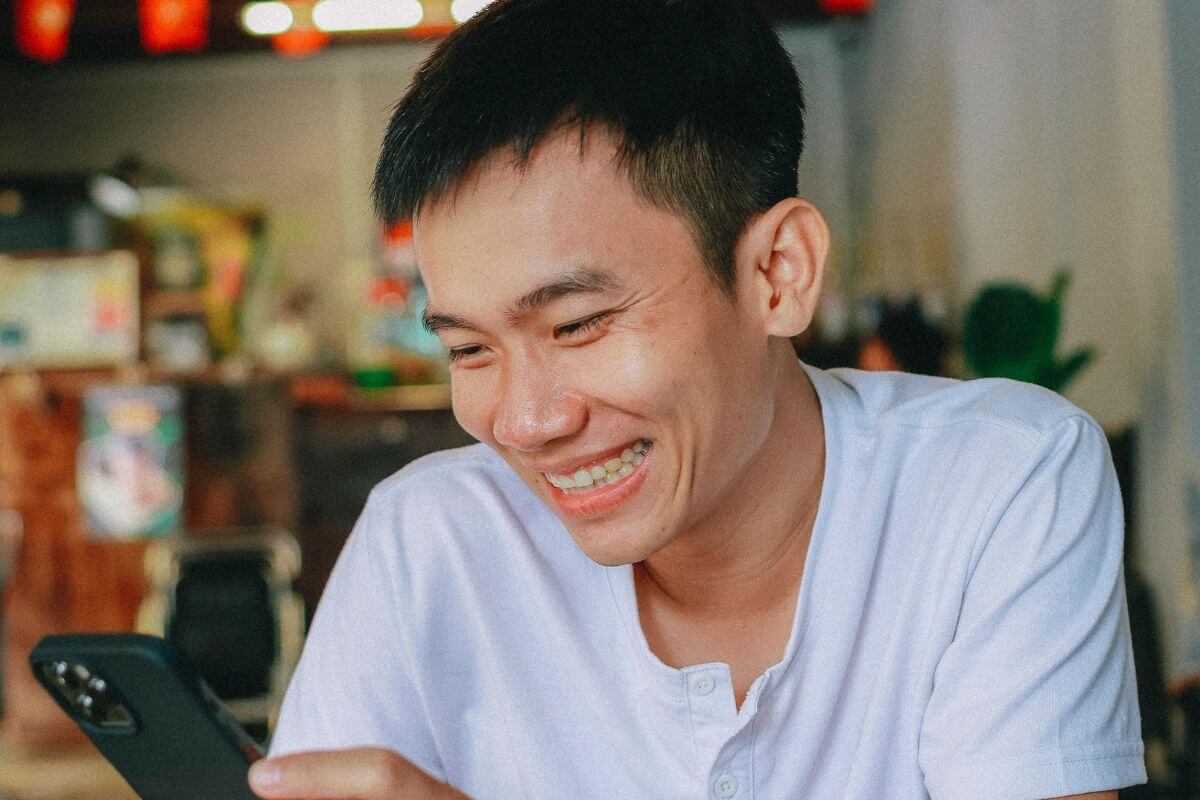 A picture of a happy man.