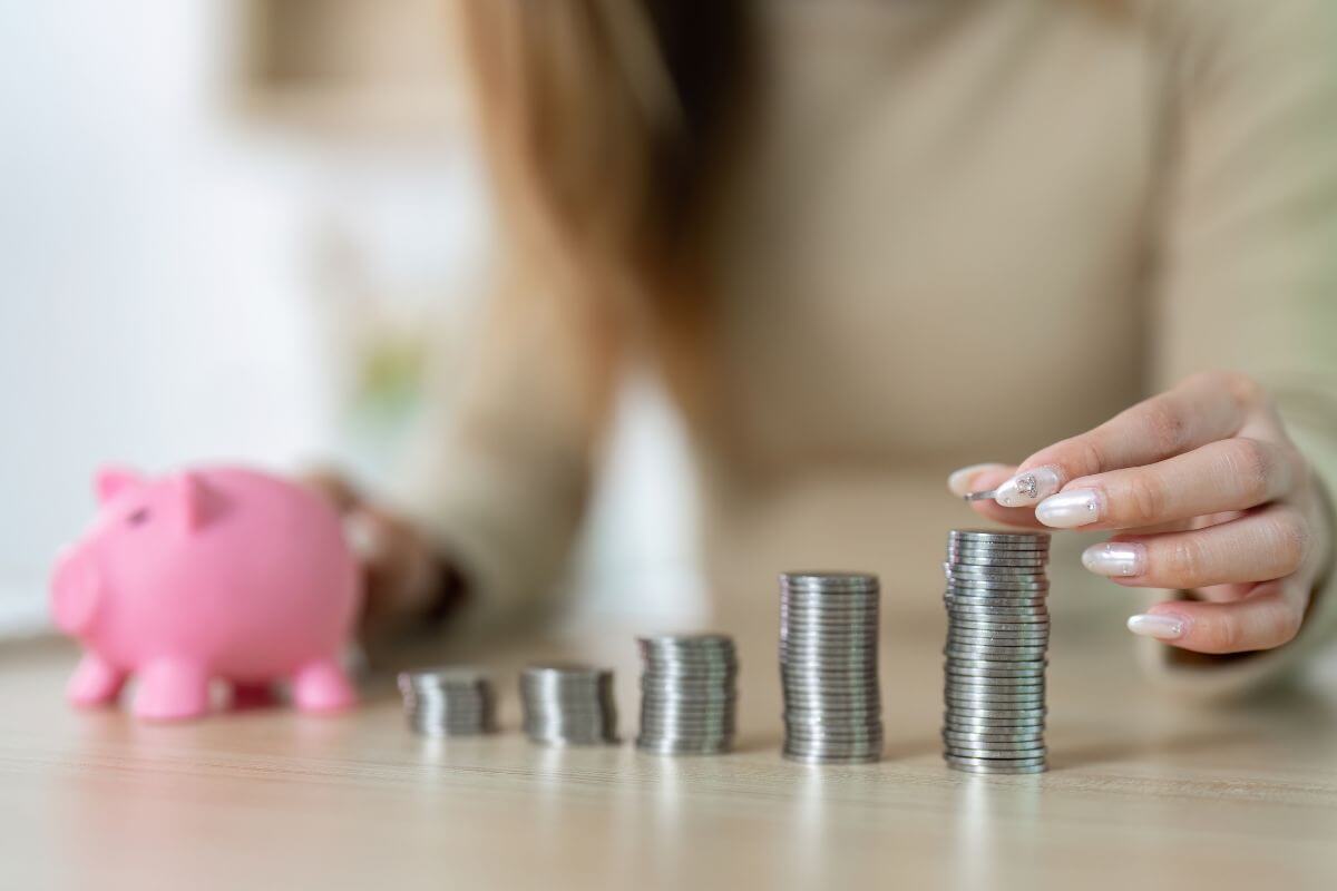 A picture of someone saving up. 