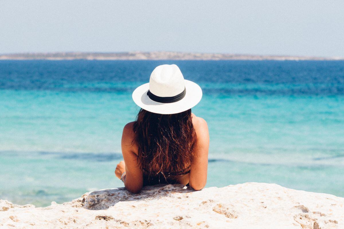A picture of someone in the beach.