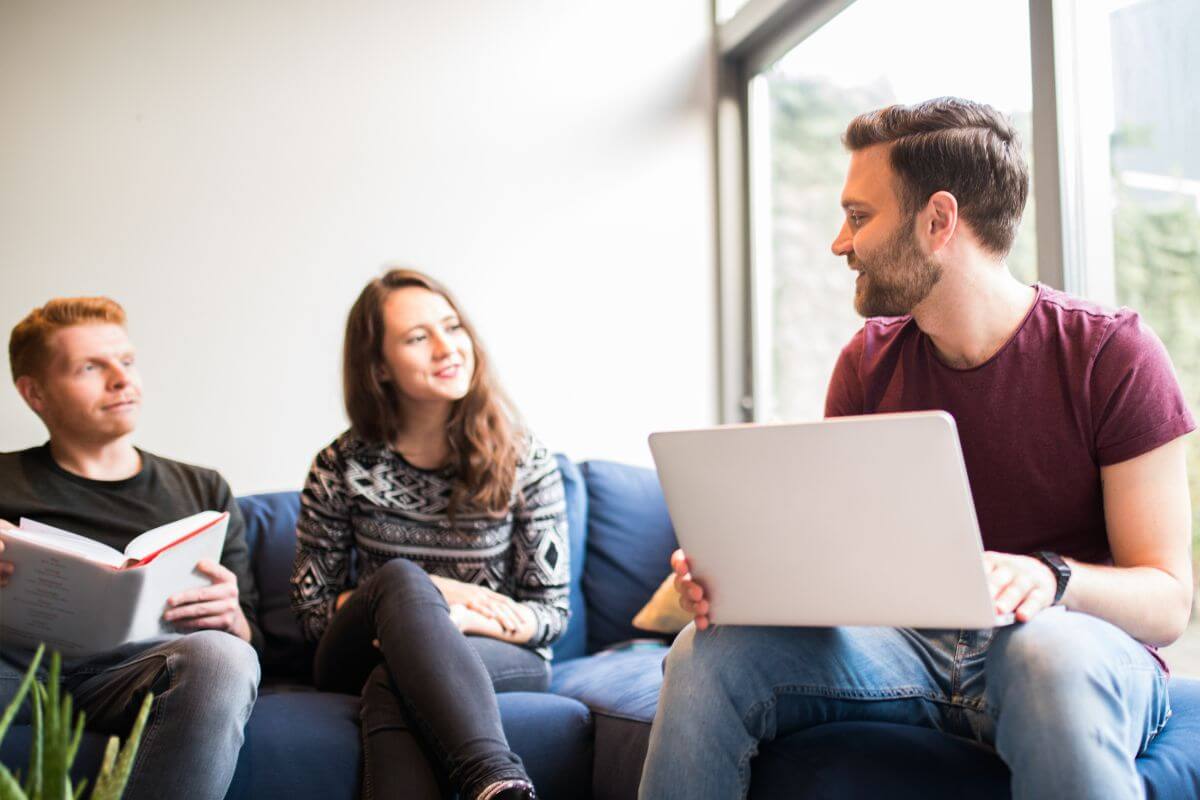 Picture of a group of friends together learning.