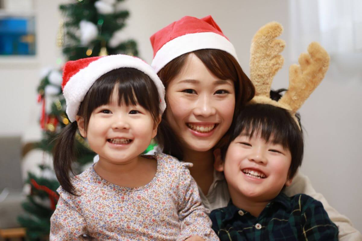 A picture of a happy family.