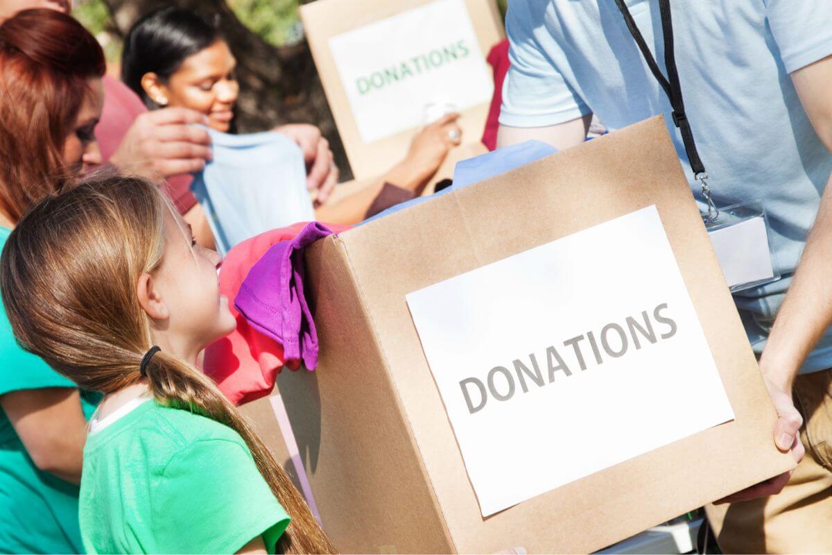 A picture of someone donating.