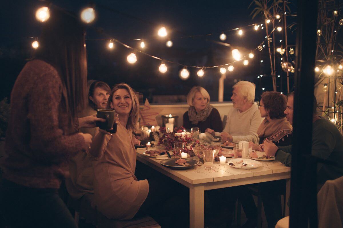 An image of a family having dinner together.