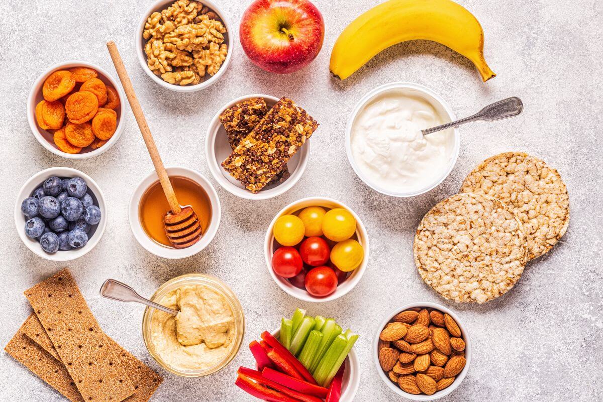 A picture of different healthy snacks in a bowl.