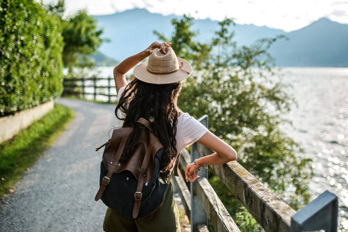 A picture shows a woman traveling somewhere.