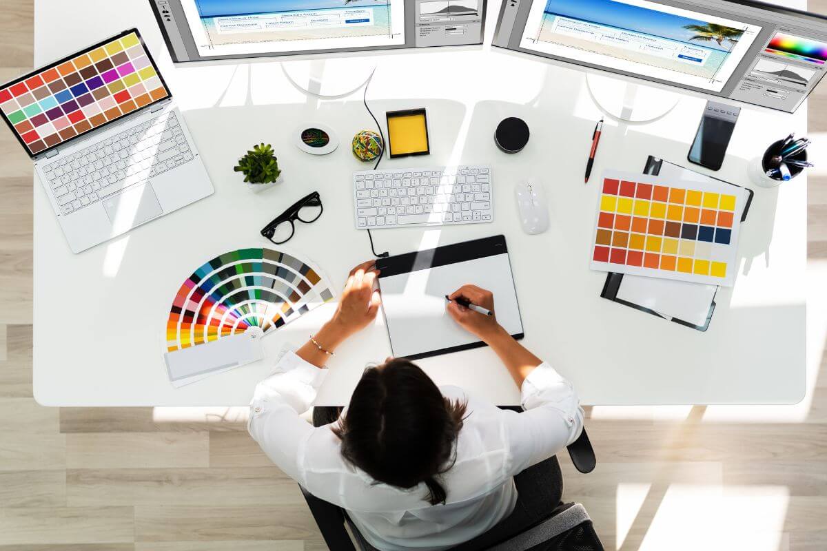 Une image d'un designer graphique.