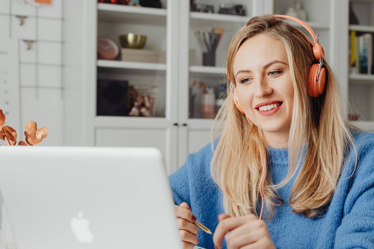 Une image d'un agent de service client.