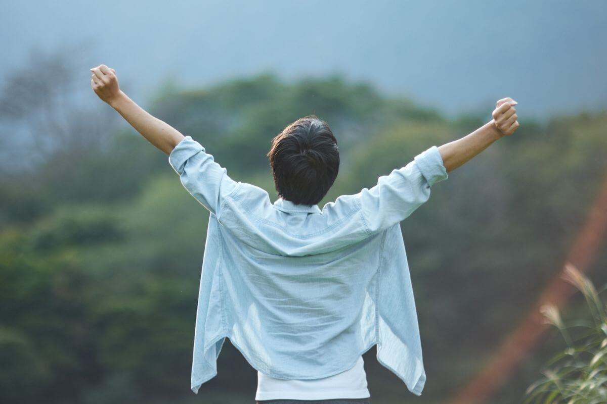 A picture of someone celebrating.