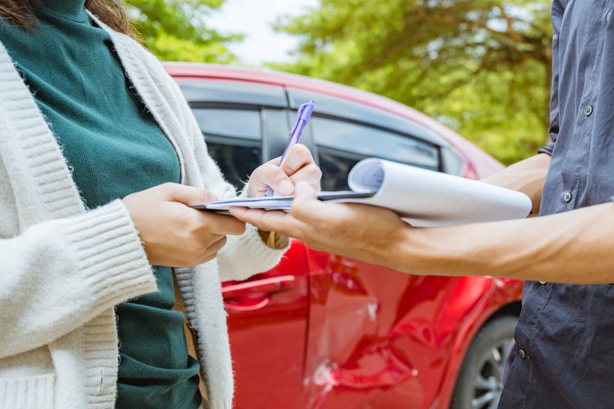 A picture of someone writing.