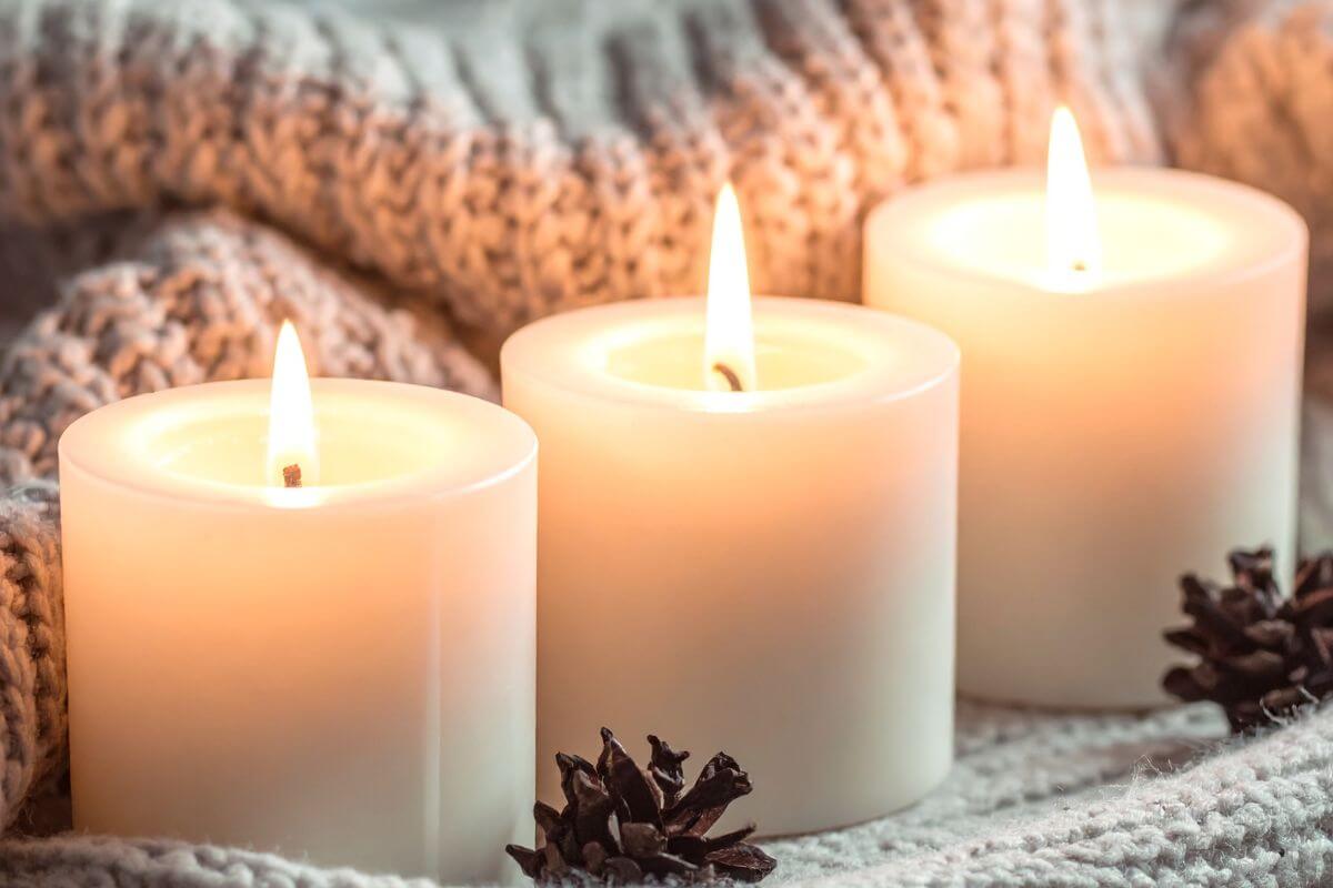 A picture shows candles.