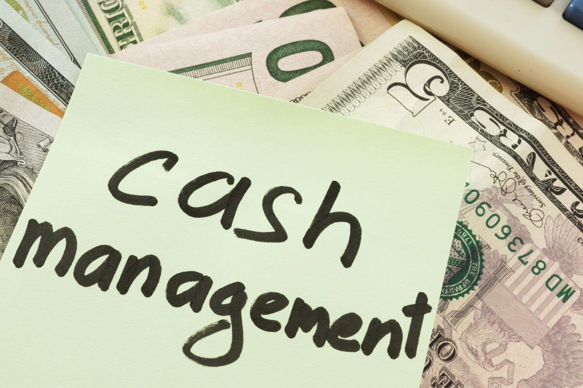 A picture shows money and cash management wording.