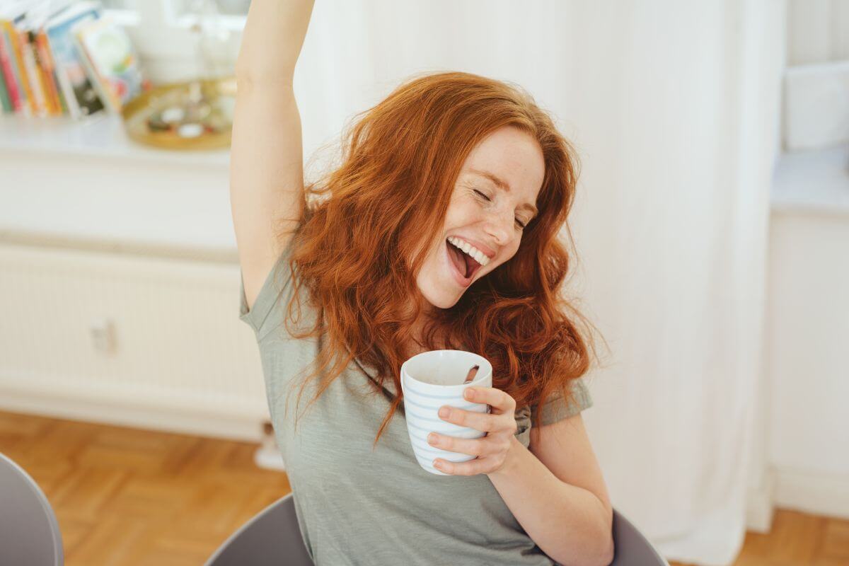 A picture of a happy woman.