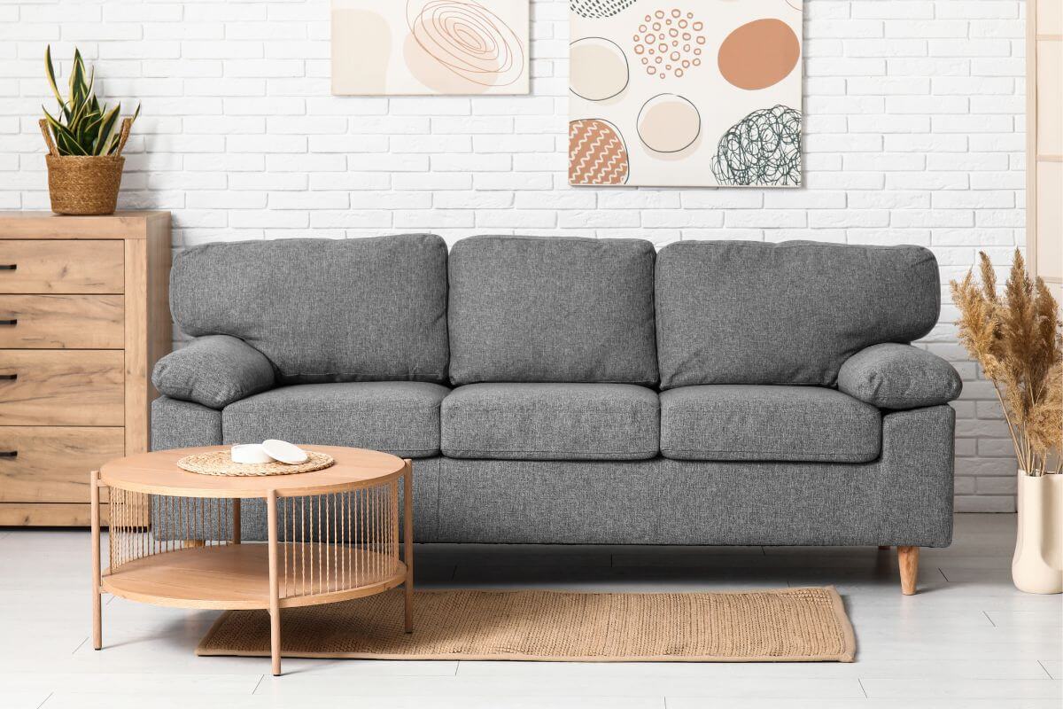 A picture shows furniture in the living room.