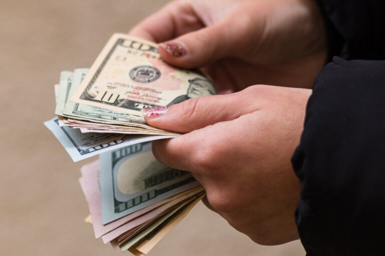 Featured image for MSN - Things To Do For An Easy $100 Today.