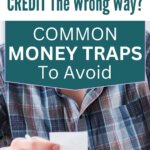 Passar um cartão parece fácil, mas pequenas escolhas aumentam rapidamente. Esta postagem detalha onde as pessoas cometem erros e como consertar isso sem estresse. Aprenda como categorias de orçamento claras podem mostrar para onde realmente vai seu dinheiro e como um simples plano de poupança quinzenal que famílias de baixa renda podem seguir faz uma grande diferença. Use um organizador de orçamento para manter o controle e revisar as categorias do fichário de orçamento para que nada seja esquecido. Pegue uma planilha de orçamento para impressão gratuita e experimente um modelo simples de planejador de orçamento para manter o foco. Um orçamento mensal imprimível combinado com um orçamento quinzenal inteligente mantém os gastos estáveis.