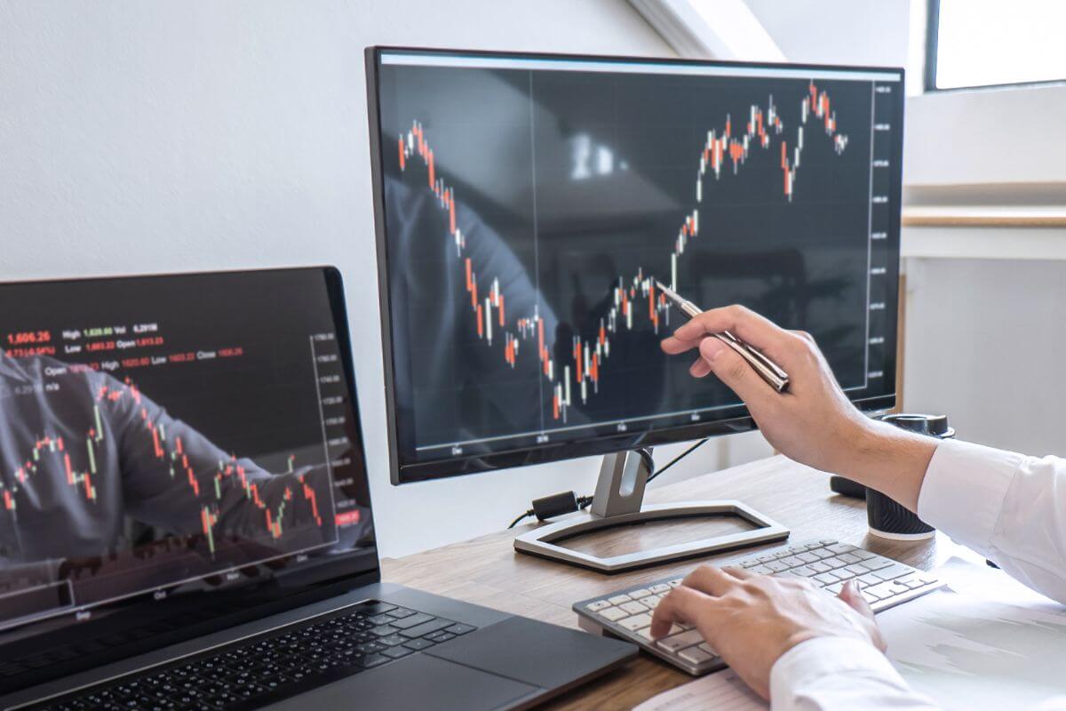 A picture shows a man monitoring the graph on screen.