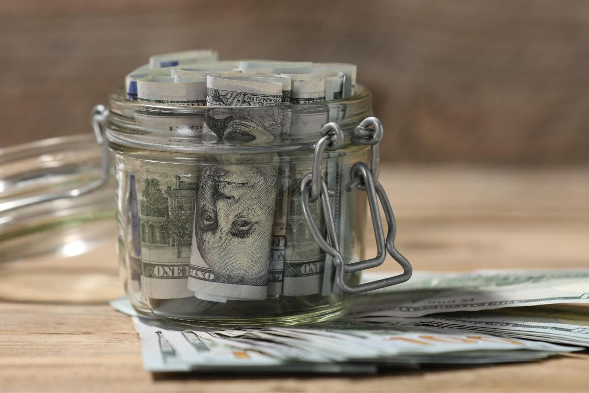 A photo of a pot of savings.